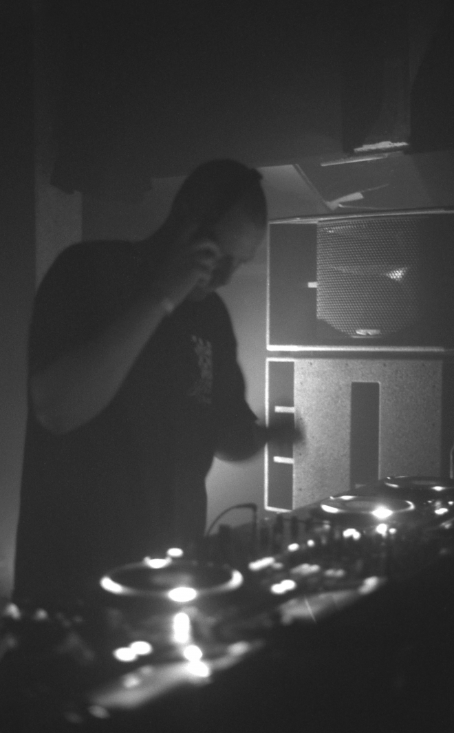 29 KAHN & NEEK, Fuchs2